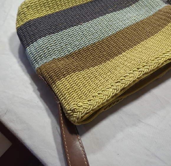 Blue and Brown Weave Shoulder Bag By Liz Claiborne - Picture 14 of 15